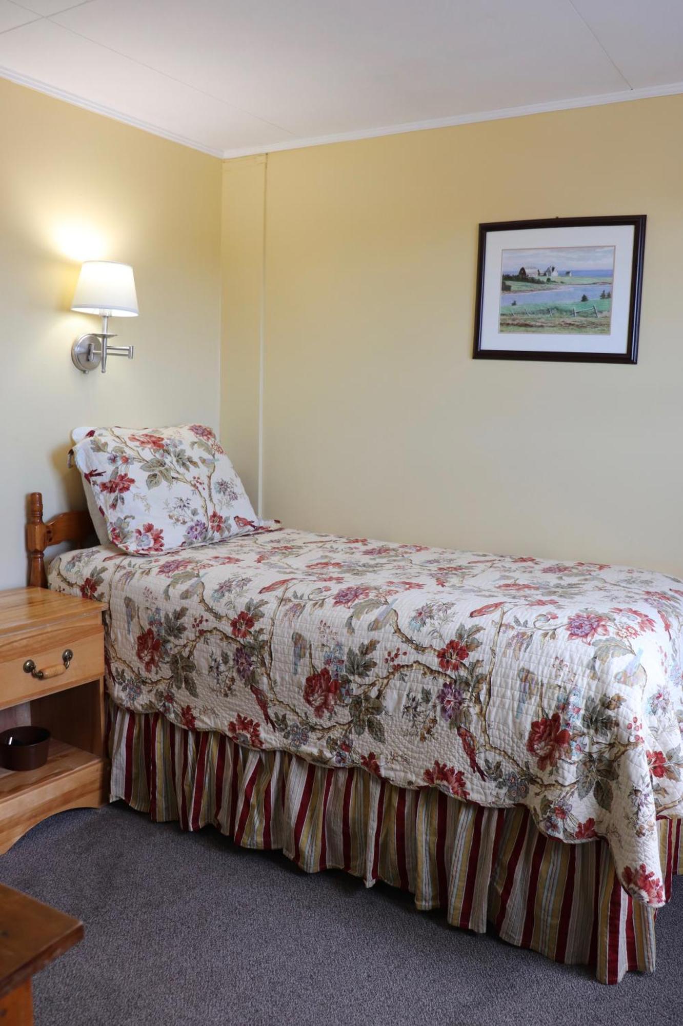 Shining Waters Country Inn Cavendish Bagian luar foto