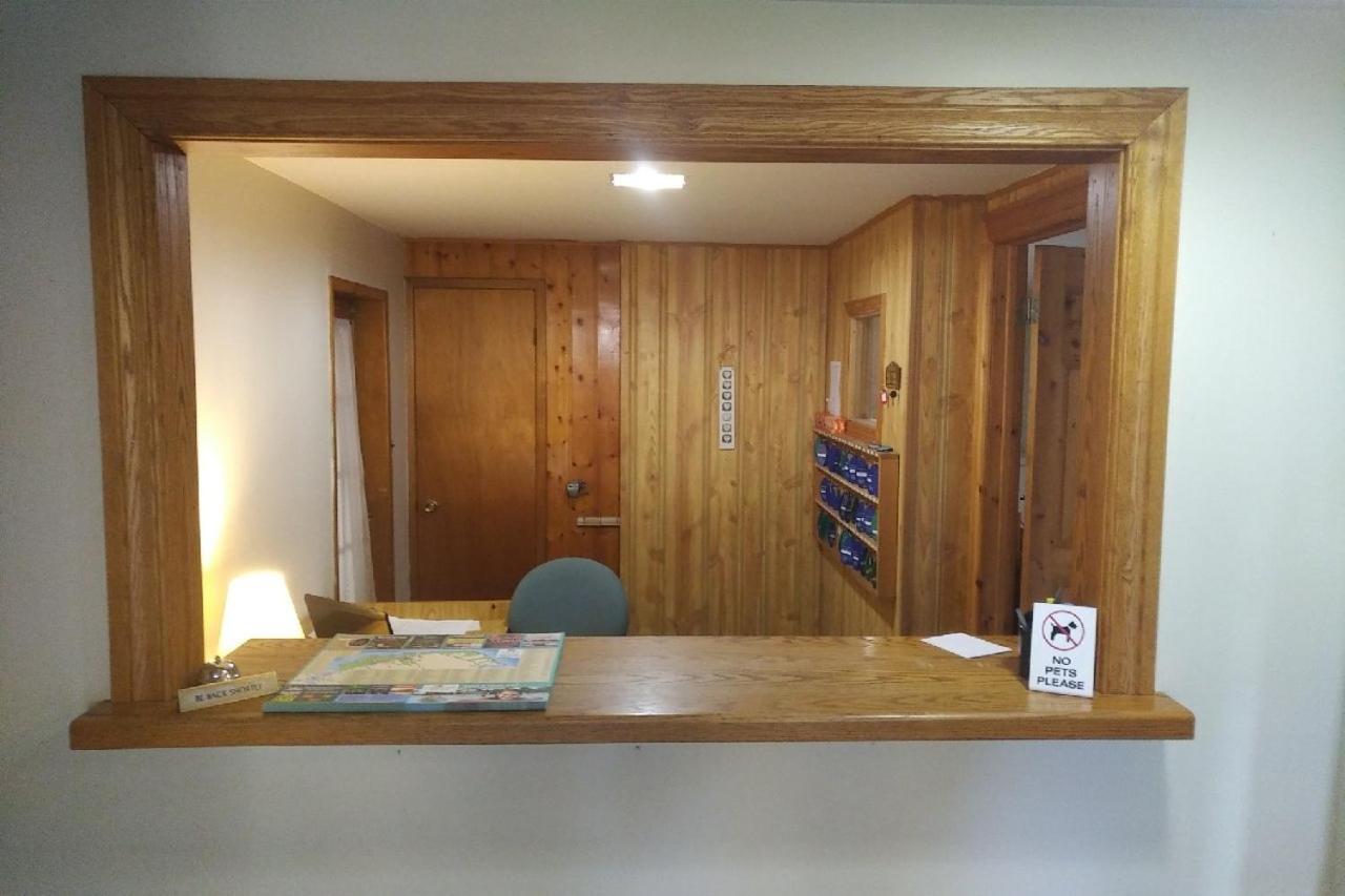Shining Waters Country Inn Cavendish Bagian luar foto